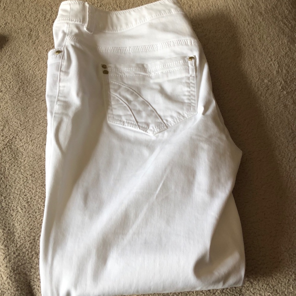Chico’s some stretch white pants